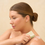 Kitsch - Săpun Solid Exfoliant cu Acid Glicolic pentru Față și Corp - imagine 4