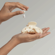 Kitsch - KitschPop Agrafă Curbată cu Charm-uri - Pearlized Cream - imagine 5